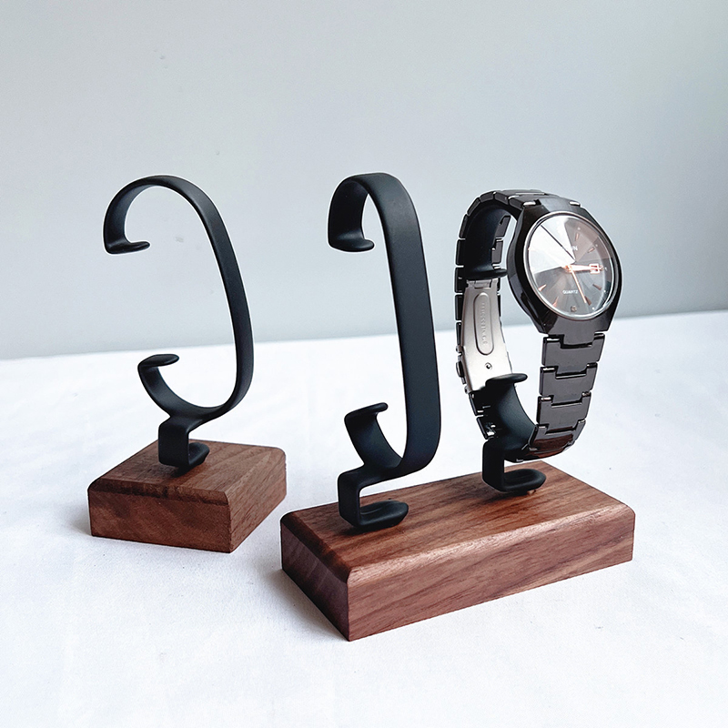 Wooden C‑Shaped Watch Holder,  - Jewelry And Watches Inc recension och pris